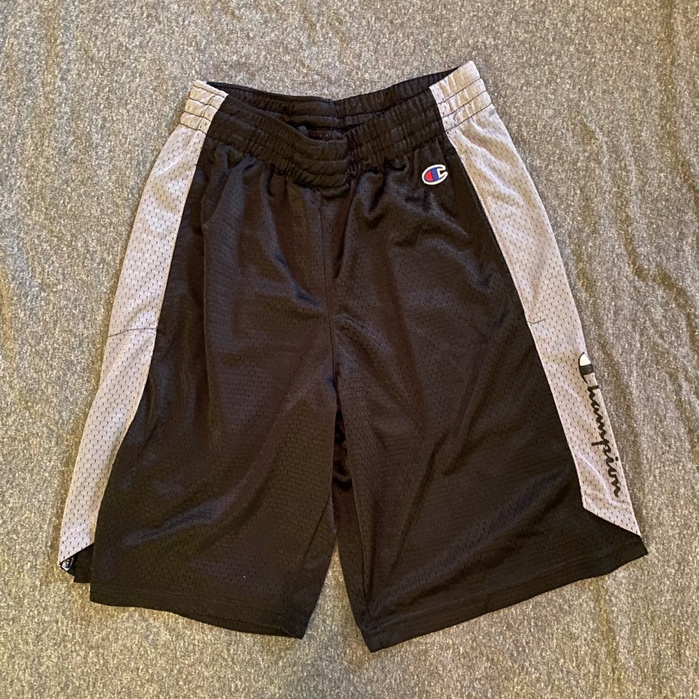 Champion shorts, men’s small